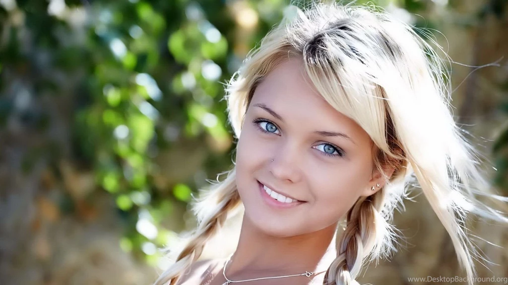 Best blue eyes girl wallpaper hd beautiful background images.jpg