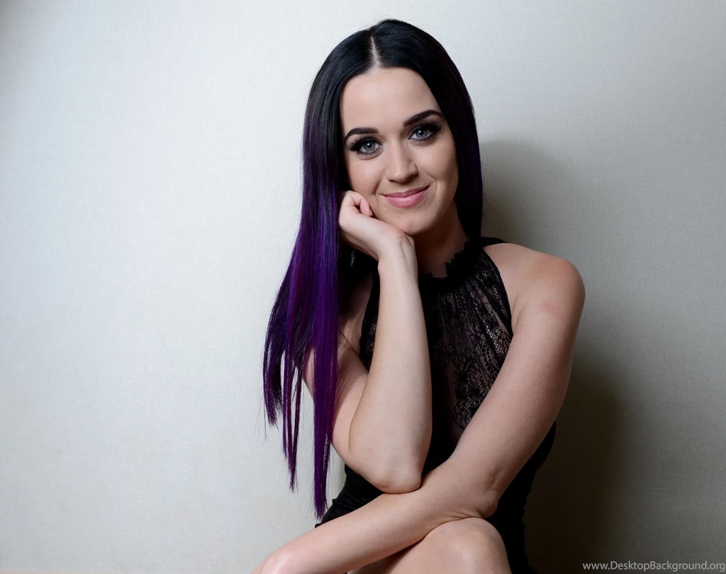 Katy Perry Smile Picture Wallpapers