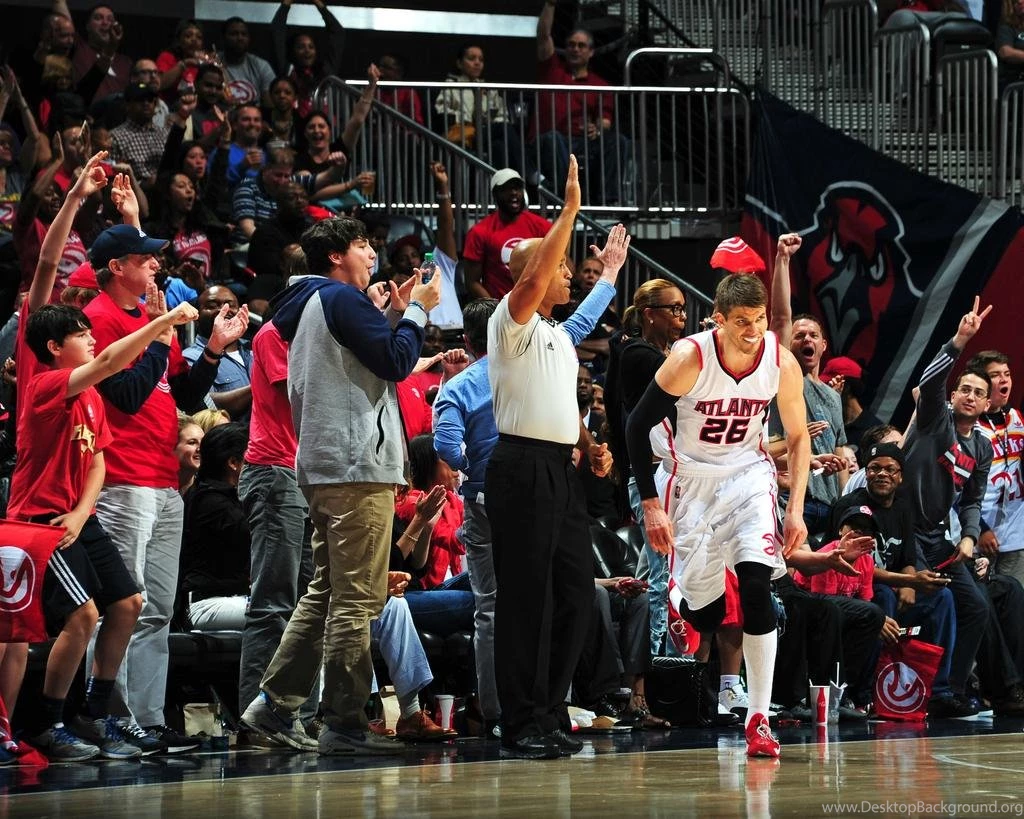 Kyle Korver Scorches The Nets In Game 1 (VIDEO)