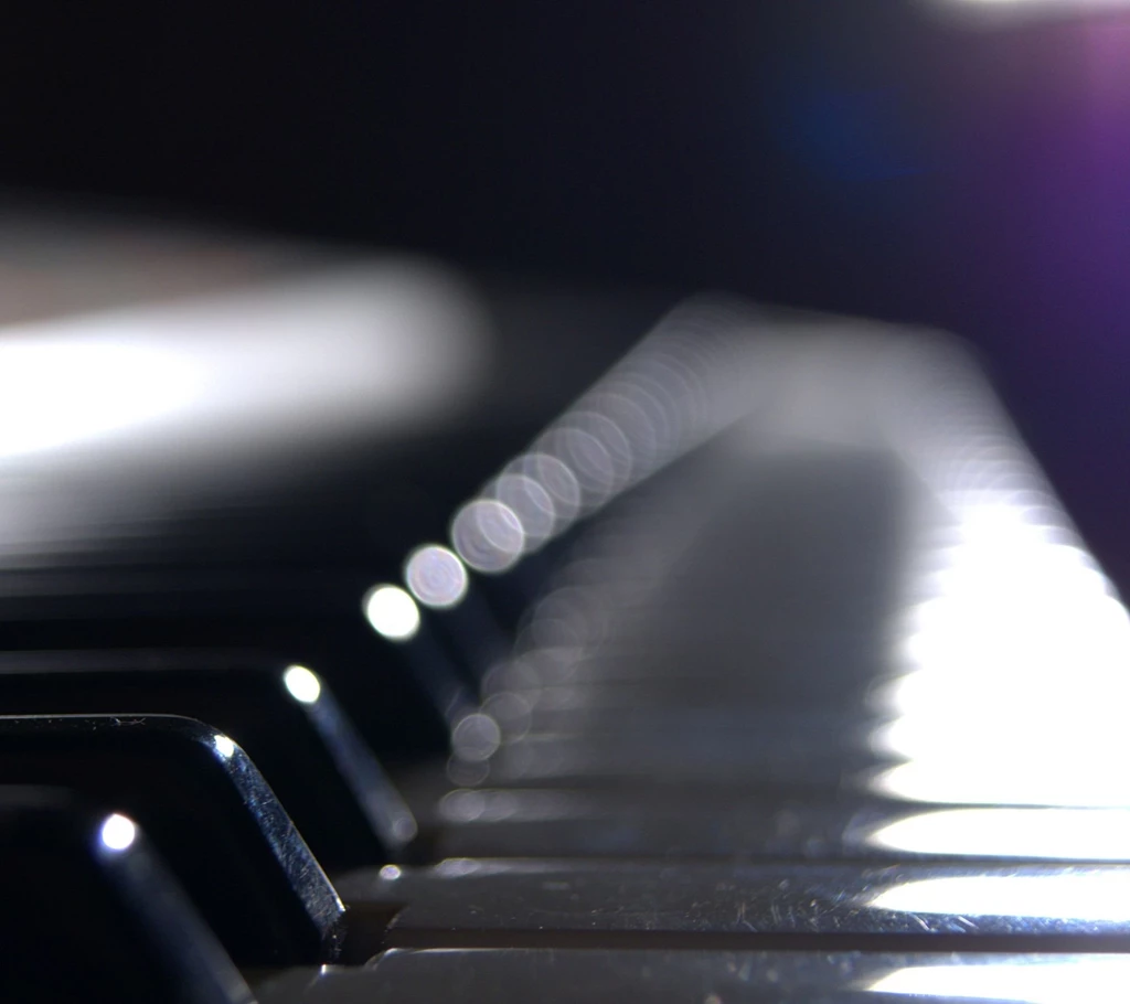 Piano Close Up Wallpapers For The iPhone 4