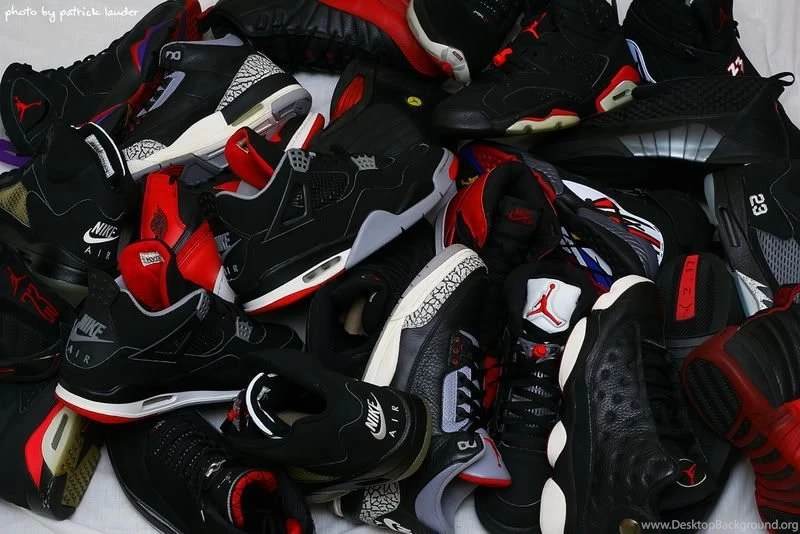 Air jordan pile.jpg