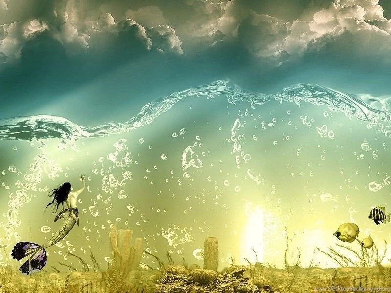 Mermaid Swimming To The Surface Of The Sea Wallpapers Free Desktop ...