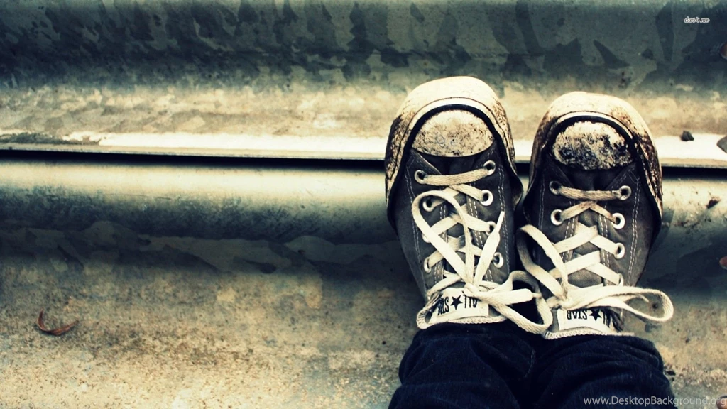 Dirty Converse Sneakers Wallpapers Photography Wallpapers
