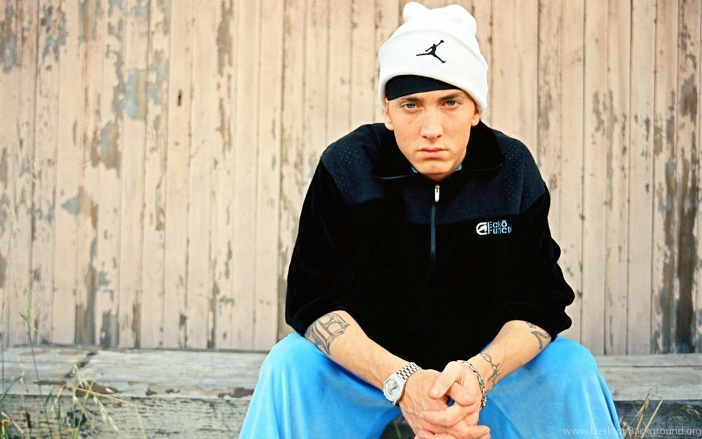Eminem “Shady XV” : Issue Magazine