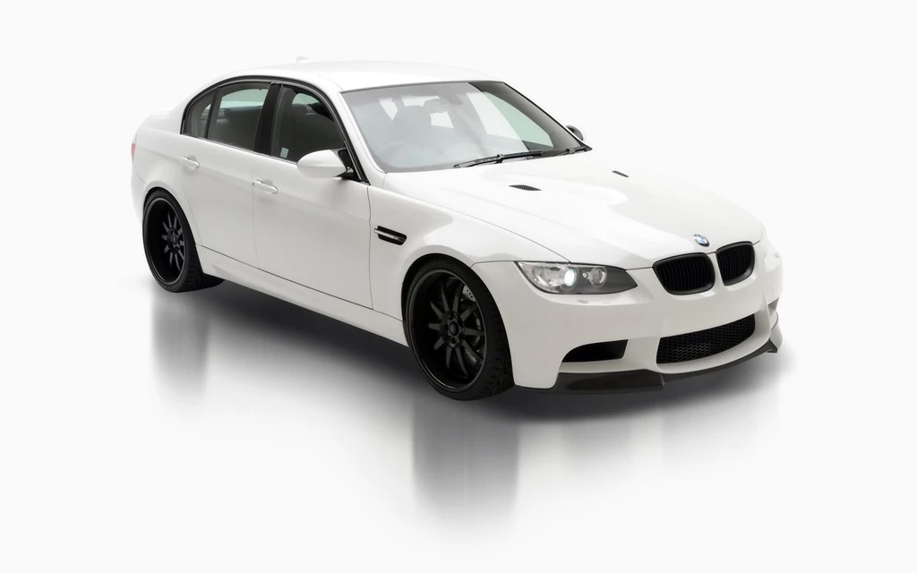 BMW M3 E90 : Full HD Desktop Wallpapers : Wallinda