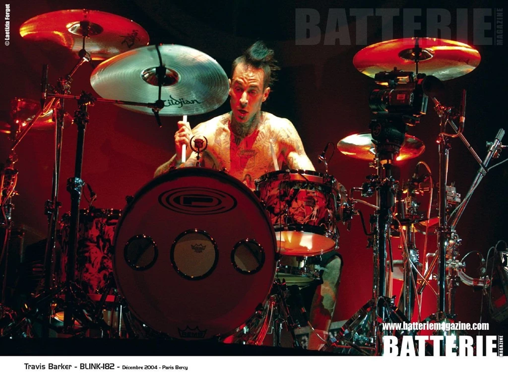 Wallpapers Travis Barker Goodies Batterie Magazine 1280x960 ...