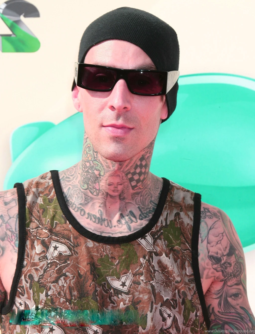 Travis barker kids choice.jpg