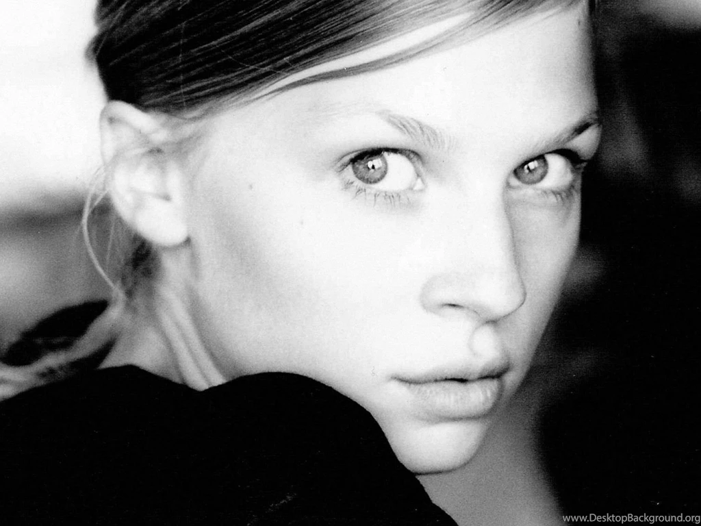 Clemence Poesy Face Wallpapers,Clemence Poesy Wallpapers ...