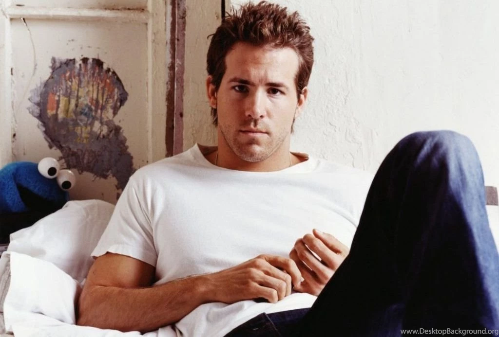 Hot ryan reynolds hd wallpaper.jpg