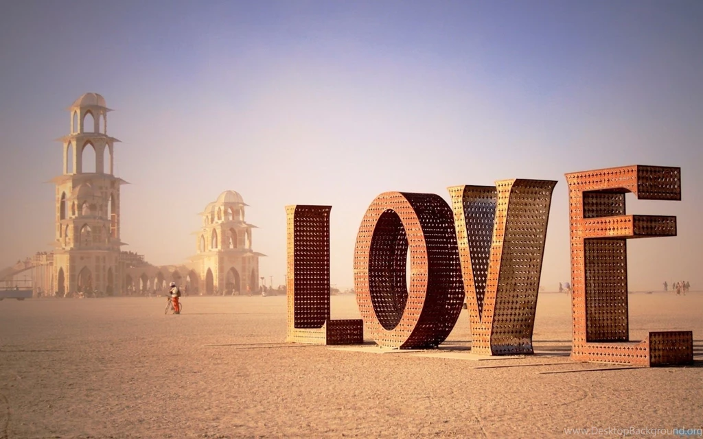 Download Free Love Wallpapers HD Pictures