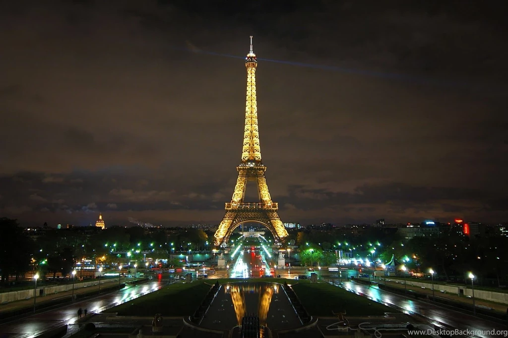 1000 Words For France: Eiffel Tower, Night