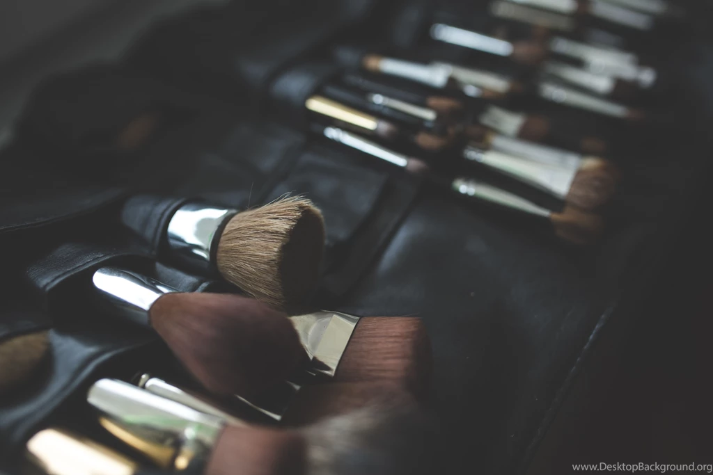 A Bunch Of Make up Brushes · Free Stock Photo