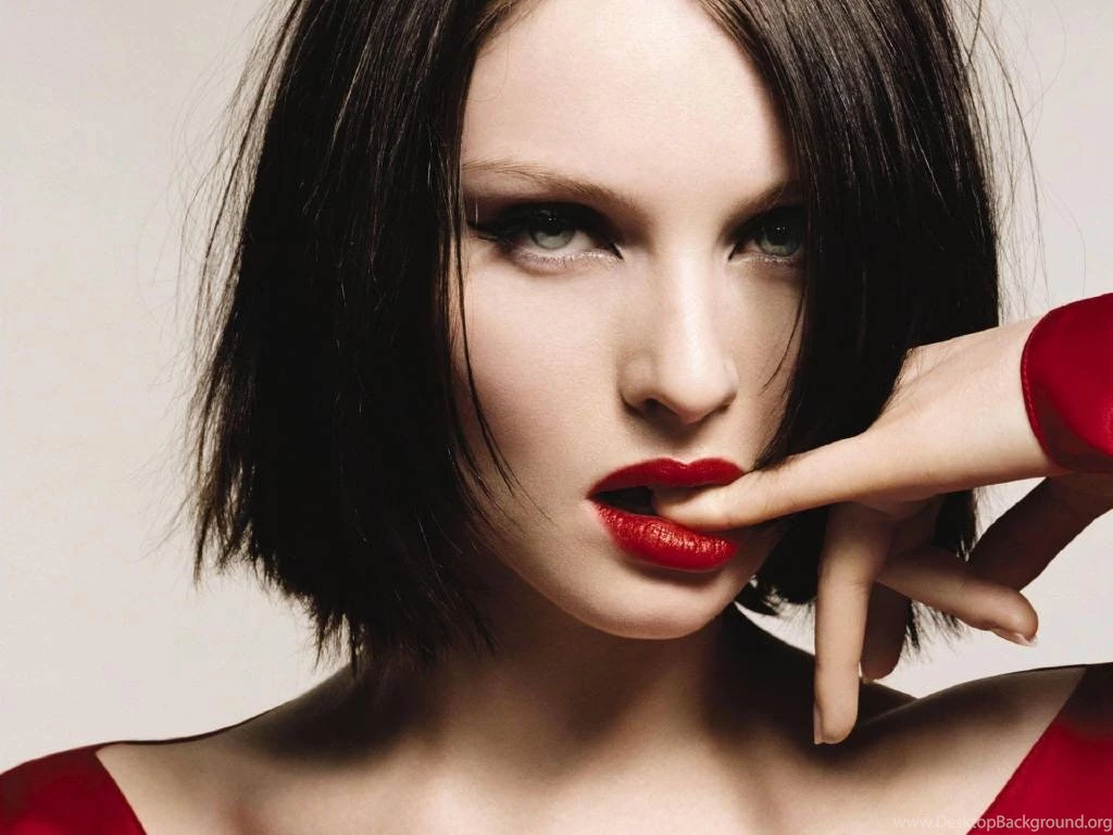 Seductive Sophie Ellis Bextor Wallpapers Hd Wallpapers 24012