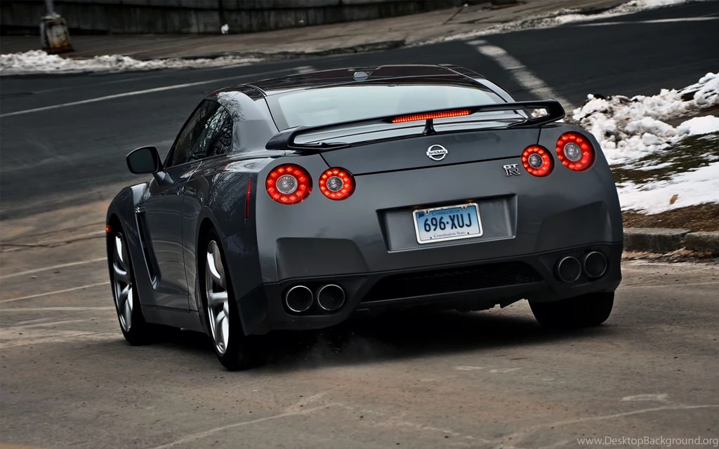 2014 Nissan GT R Wallpapers