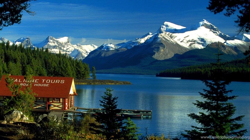 Jamaica Boat House Am Maligne Lake Jasper Np Alberta Canada Hd ...