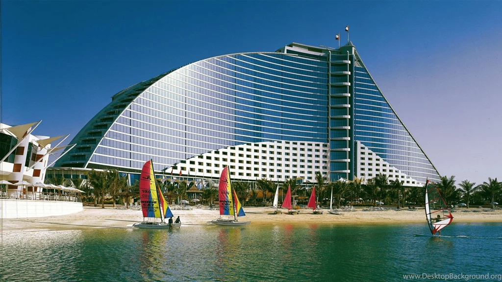 Dubai luxury yacht charter hd wallpapers 1920x1080.jpg