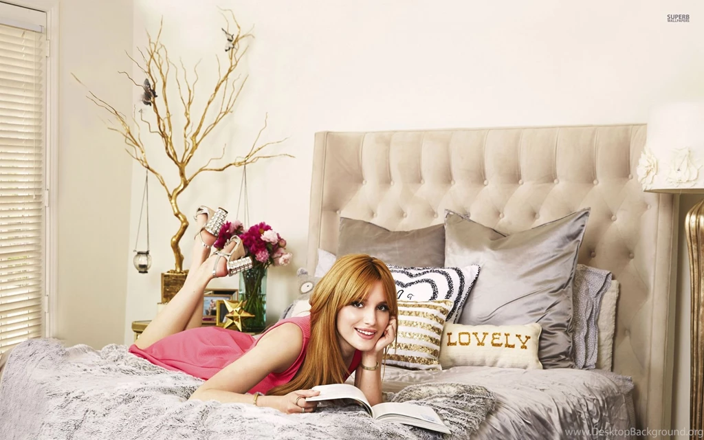 Bella Thorne Wallpapers Celebrity Wallpapers