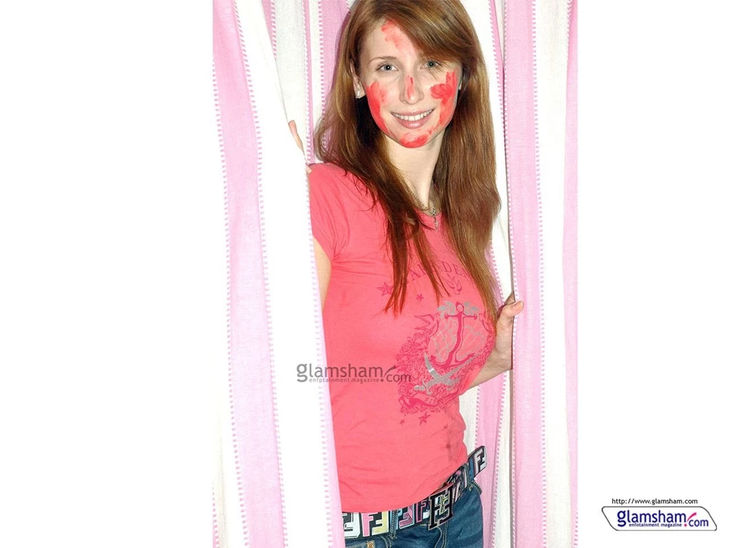 Grab Hot Bollywood Babes Celebrating Holi! 47801 Glamsham