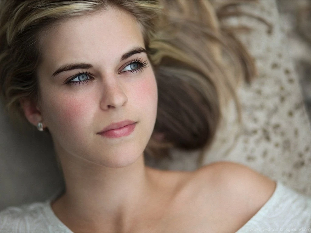 Lovely Girl 1400x1050 Wallpapers, 1400x1050 Wallpapers & Pictures ...