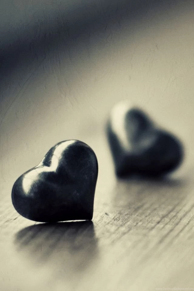 Love iPhone 4s Wallpapers