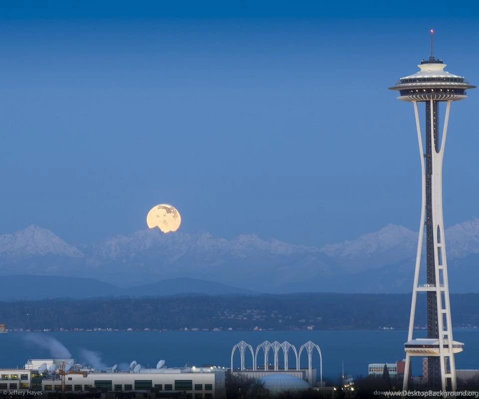 Download Full Moon And Seattle Space Needle Wallpapers For HTC Desire