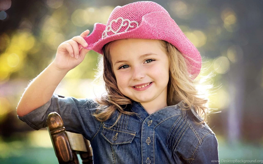 Stylish Cute Baby Girl Beautiful Smiling Face Hd Wallpapers
