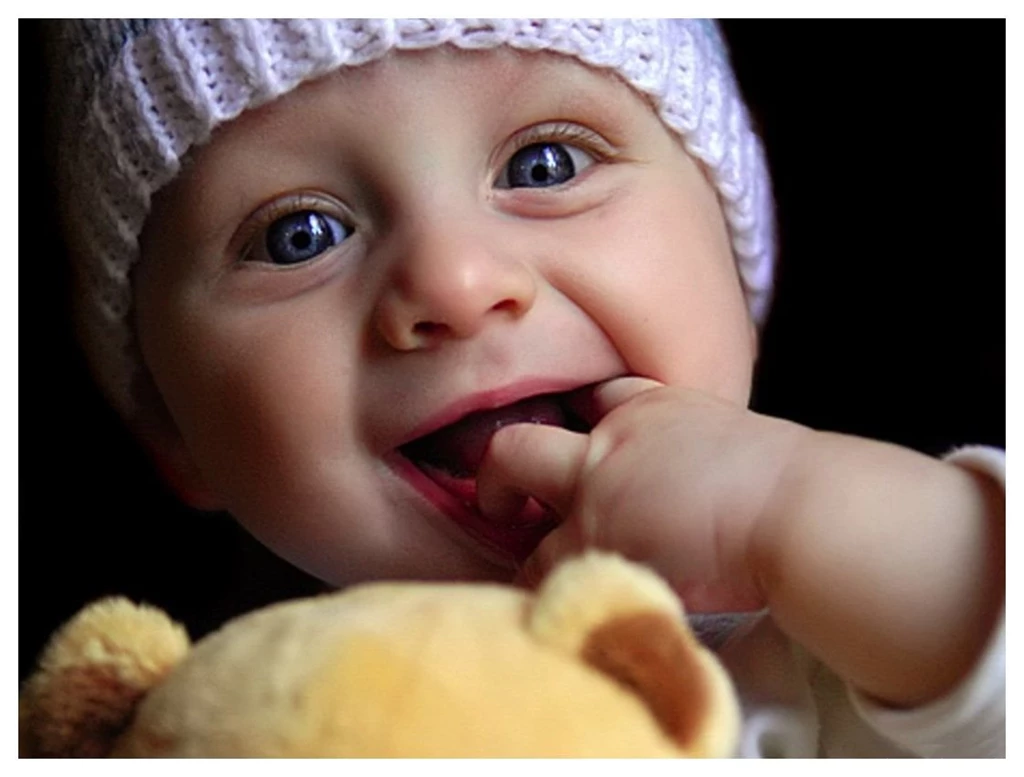 Cute Baby Smile HD Wallpapers Pics Download