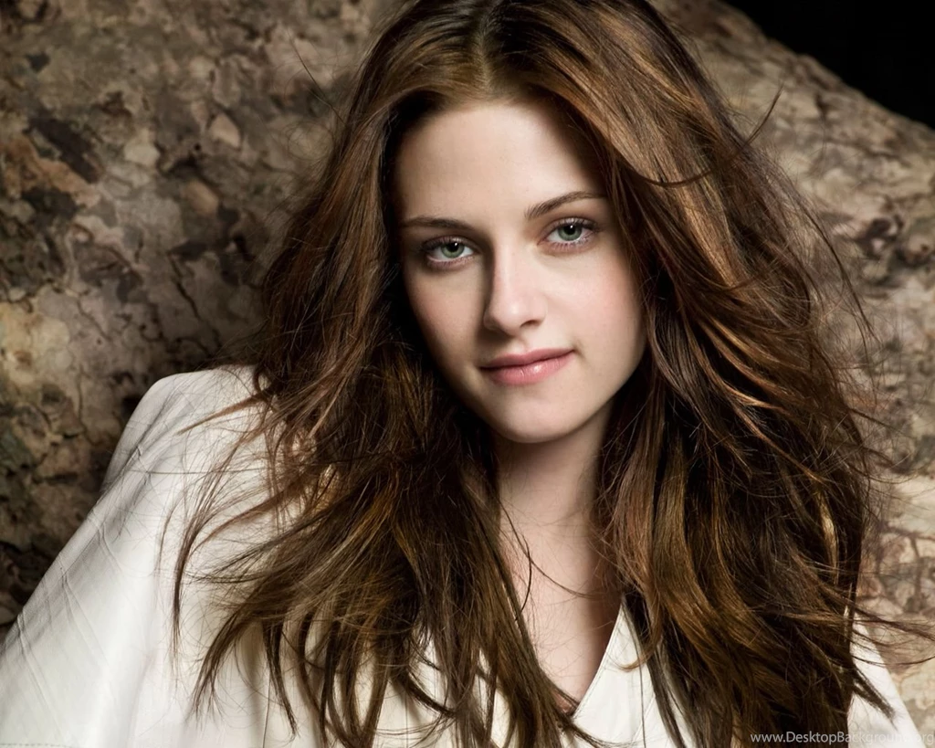 Kristen Stewart Twilight Girl Wallpapers