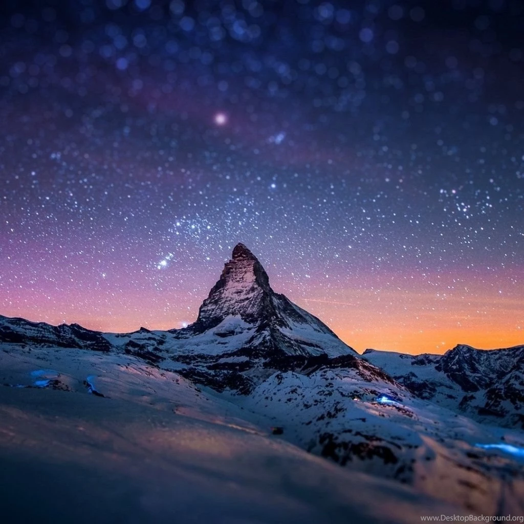 Nigth Mountain iPad 1 & 2 Wallpapers