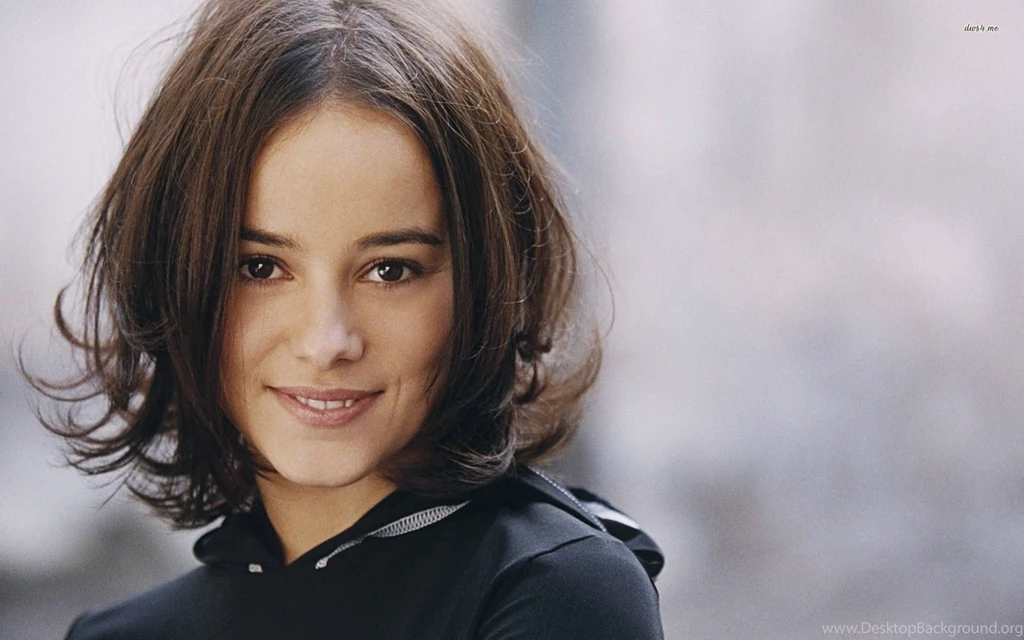 Alizée Wallpapers Celebrity Wallpapers