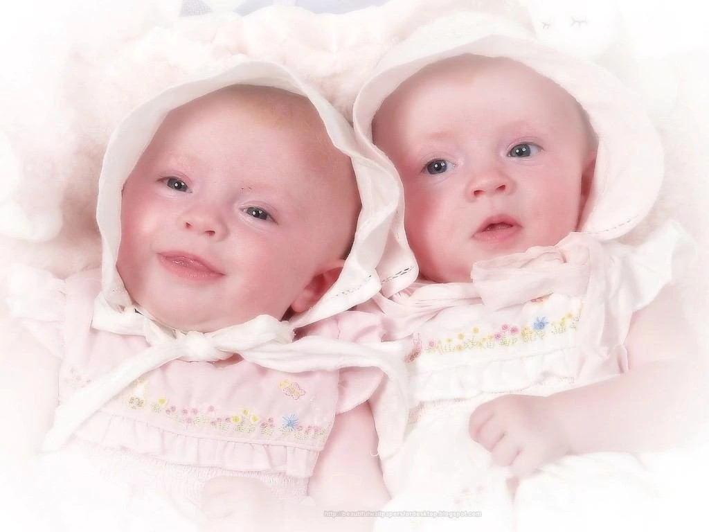 Cute Twin Baby Wallpapers