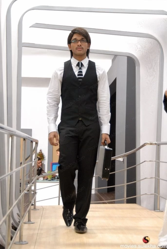 Allu Arjun Telugu Wallpaper, Allu Arjun Desktop Picture, Allu ...