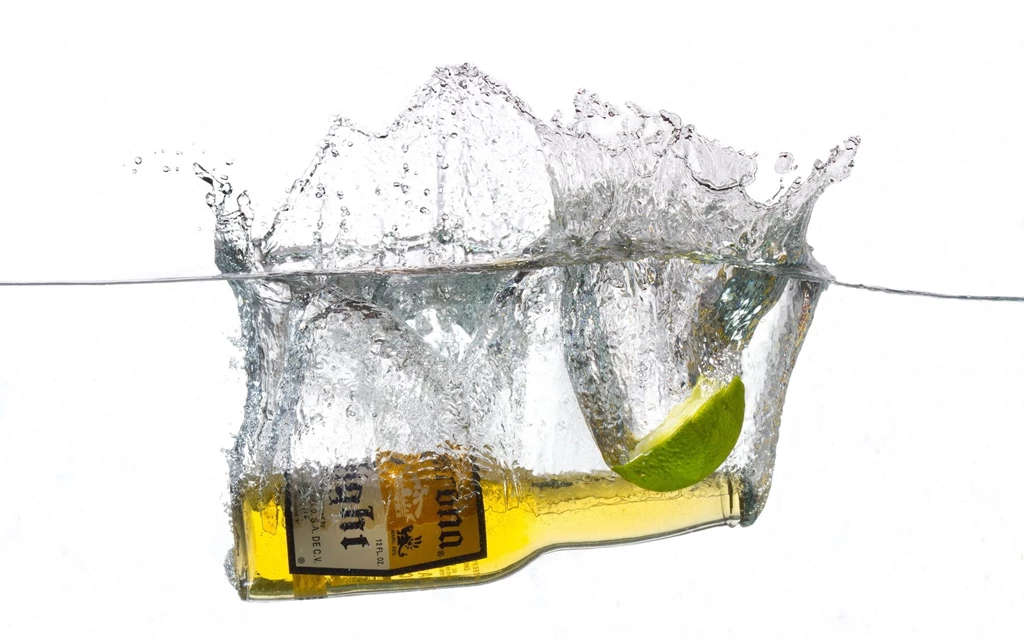 3 Corona HD Wallpapers