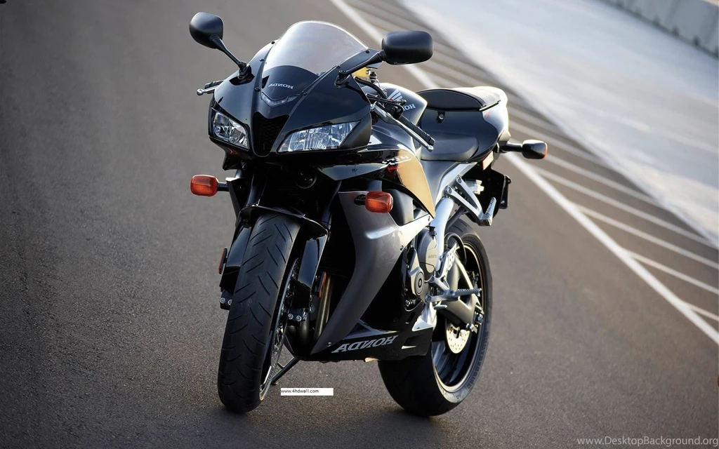 Honda Bikes HD Wallpaper.jpg