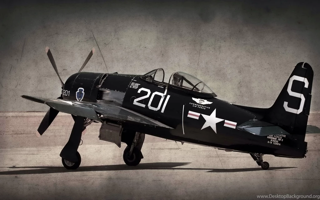 P51 Classic Vintage Airplane Wallpapers.jpg