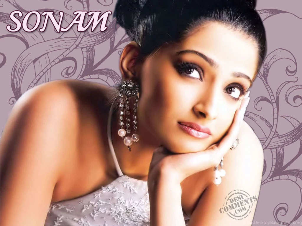 Bollywood Hot Actress Sonam Kapoor Wallpapers ~ Bollywood Hot ...
