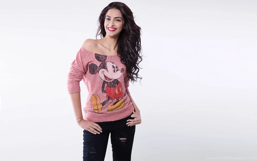 Sonam Kapur HD Wallpaper, Sonam Kapur Images, New Wallpapers