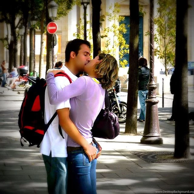 Wallpapers Boys Walpapers Couples Kissing 640x640