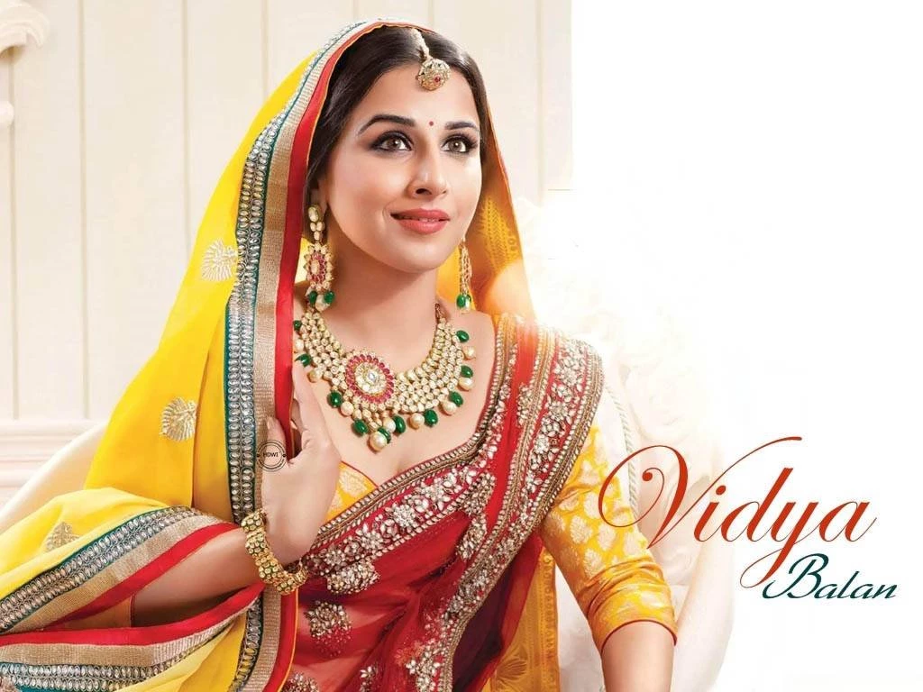 Beautiful Vidya Balan In Saree And Indian Traditional Dress ...