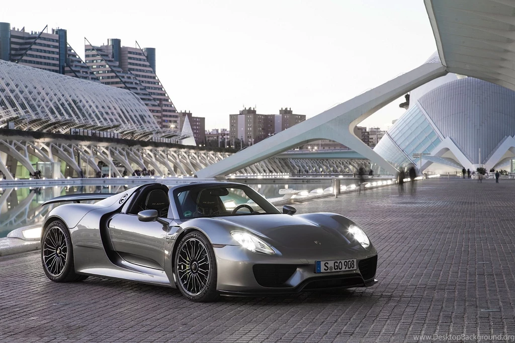Download Porsche 918 Spyder Wallpapers Desktop