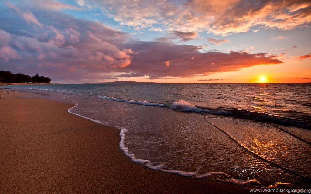 Hawaii Beach With People At Night