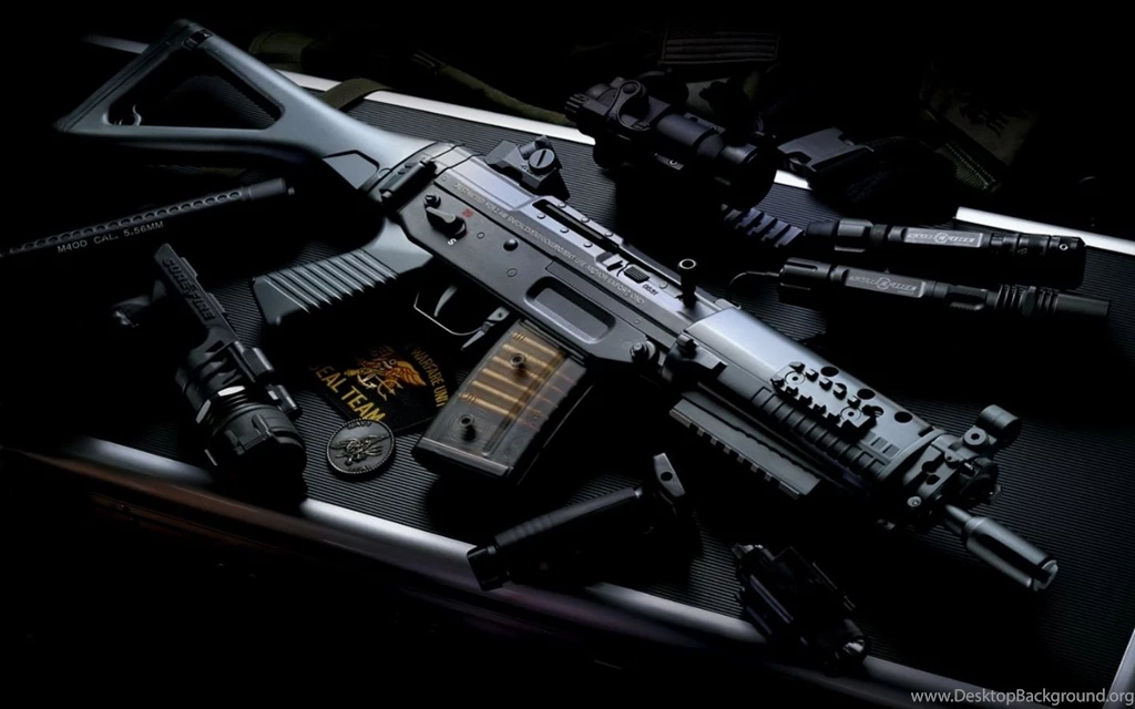 Guns About Me:Hunk Wallpapers (13013648) Fanpop