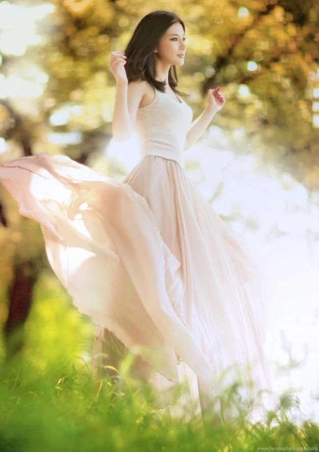 Dream Girl Beautiful Wallpapers