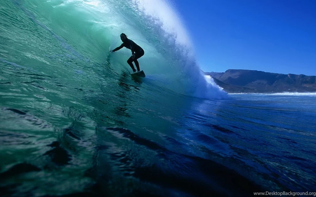 Surfing Big Wave Wallpapers