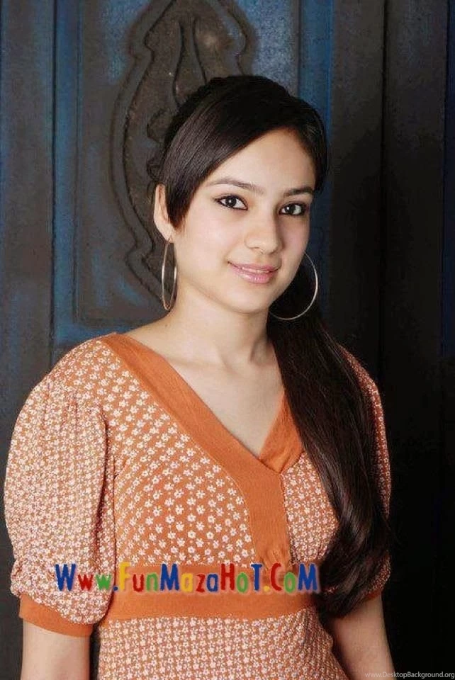 Girls Wallpaper, Cute Girls Pictures Hollywood Pictures ...