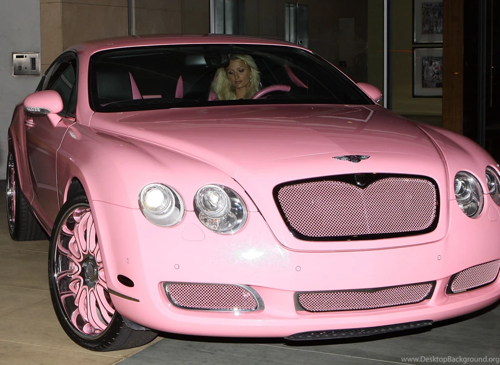 940x580px Pink Cars On The Exposition