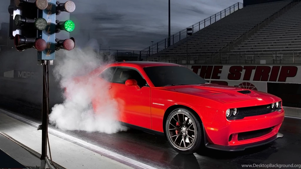 2015 Dodge Challenger SRT Burnout Wallpapers