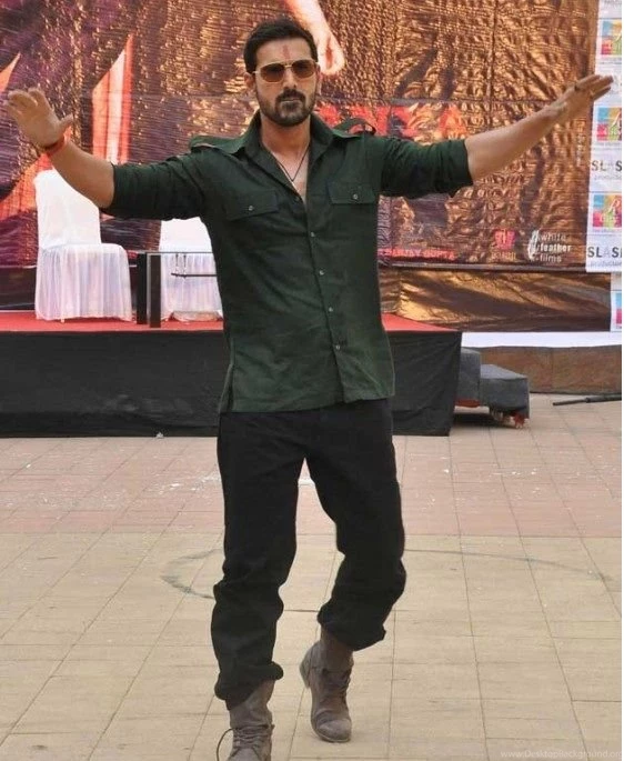 Dashing photos of john abraham from shootout at wadala 1953.jpeg