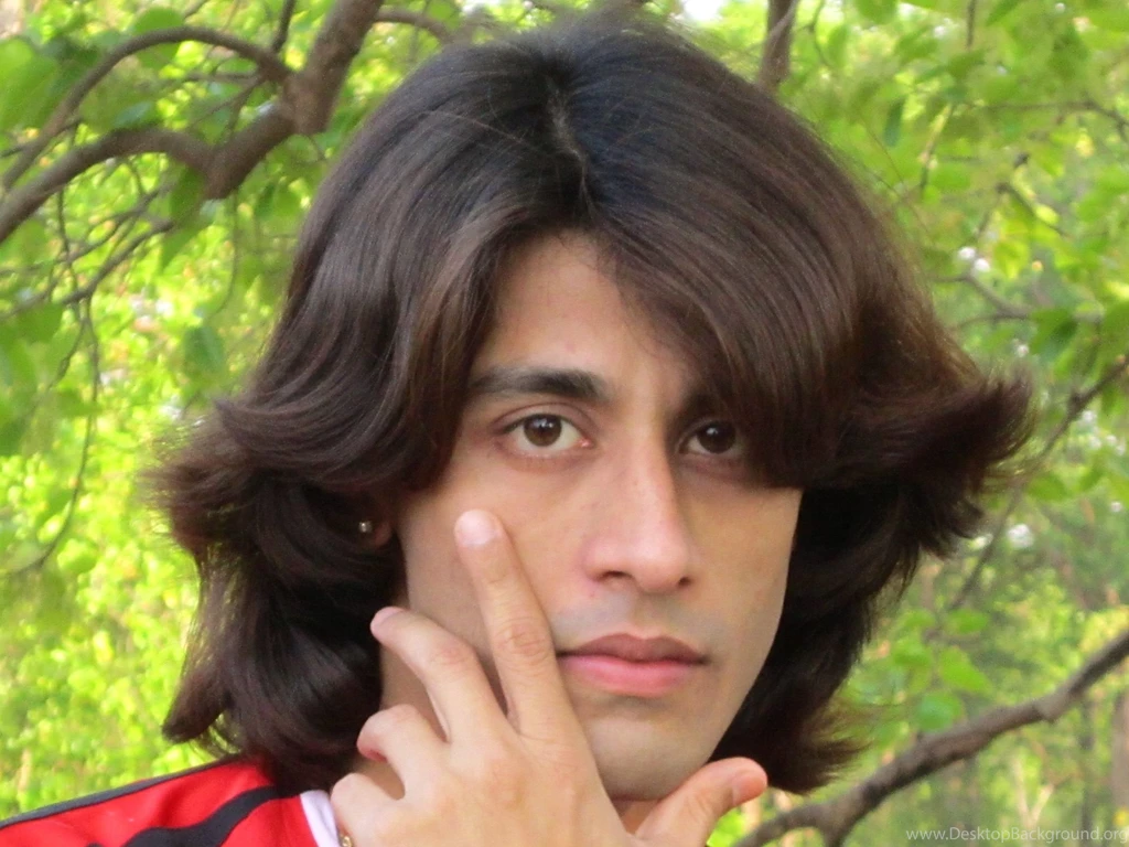 Wallpaper Backgrounds: Select Popular Men Wallpaper Backgrounds