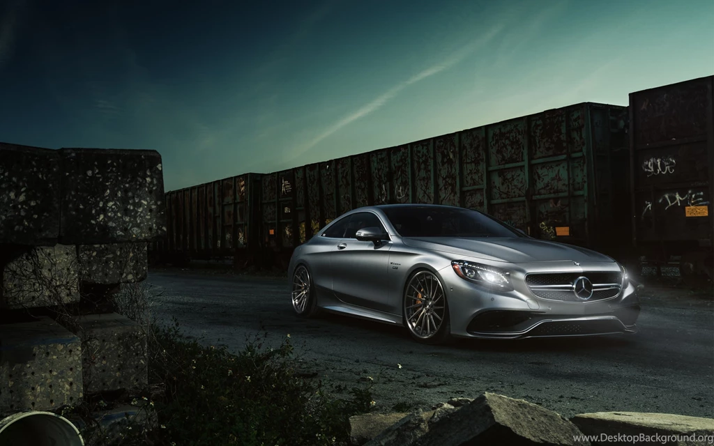 Mercedes Benz S63 AMG Luxury Sports Sedan Wallpapers